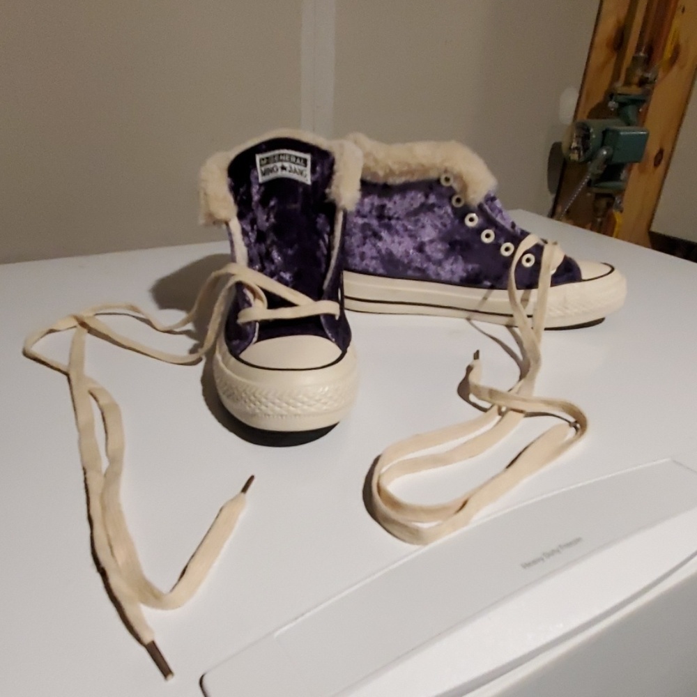 Purple "velvet" sneakers